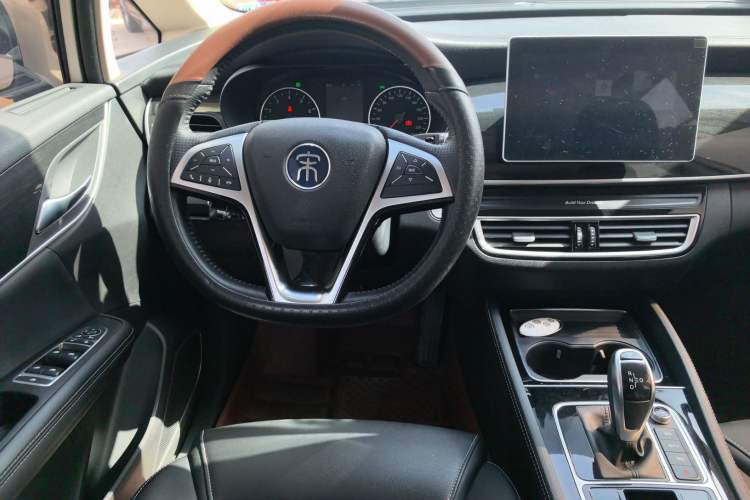 Used BYD Song MAX 2019 1.5T Automatic Smart Connect Ruiyi Sunroof Model 7 Seats China VI Standard
