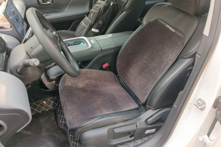 Used AION UT 2025 420 Smart Edition Left Front Seat