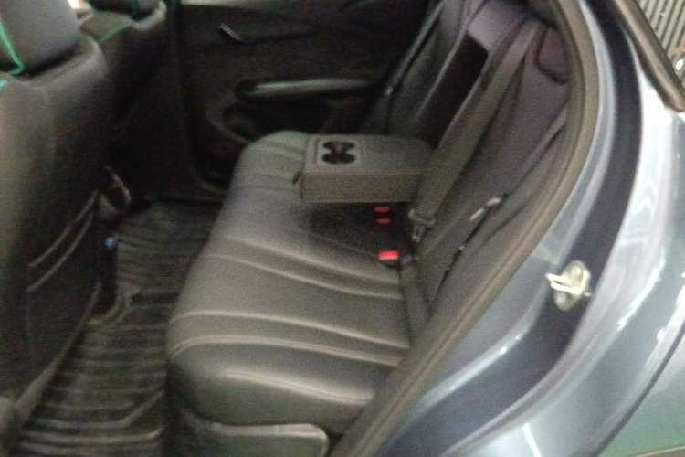 Used BYD Dolphin 2025 Intelligent Driving Version 410 km Fashion Edition
