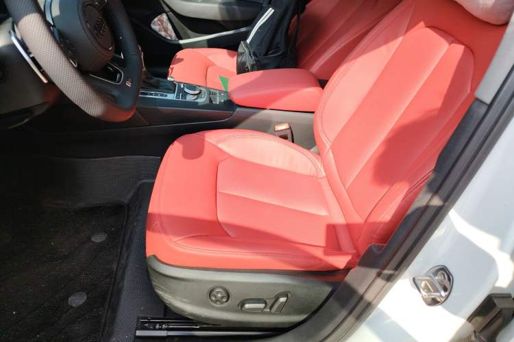 Used Audi A3 2017 Sportback 35 TFSI Fashion Model
