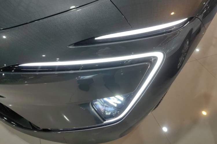 Used Avatr 12 2025 Updated Ultra All-Electric Four-Wheel Drive