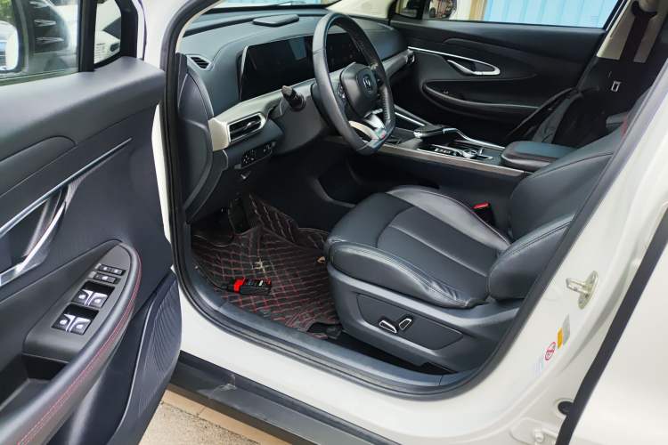 Used Changan UNI-T 2020 1.5T Prestige Version