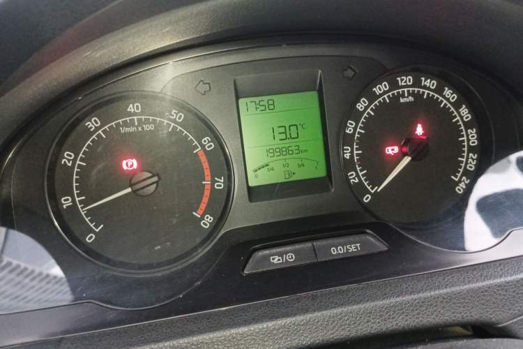 Used Skoda Rapid 2015 1.6L Manual Le Xuan Model