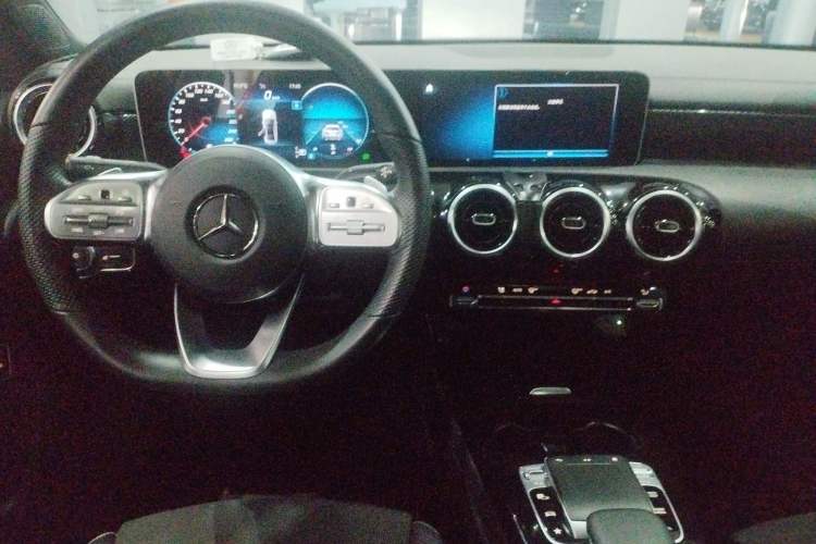 Used Mercedes-Benz A-Class 2019 A 200 L Sport Sedan Center Console
