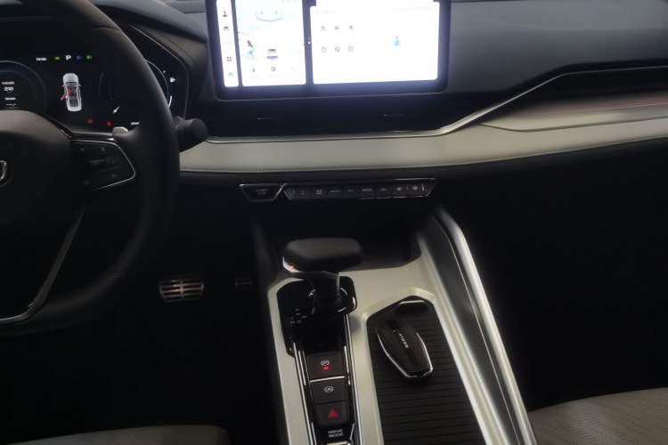 Used Geely Auto Preface 2023 2.0TD Prestige Version