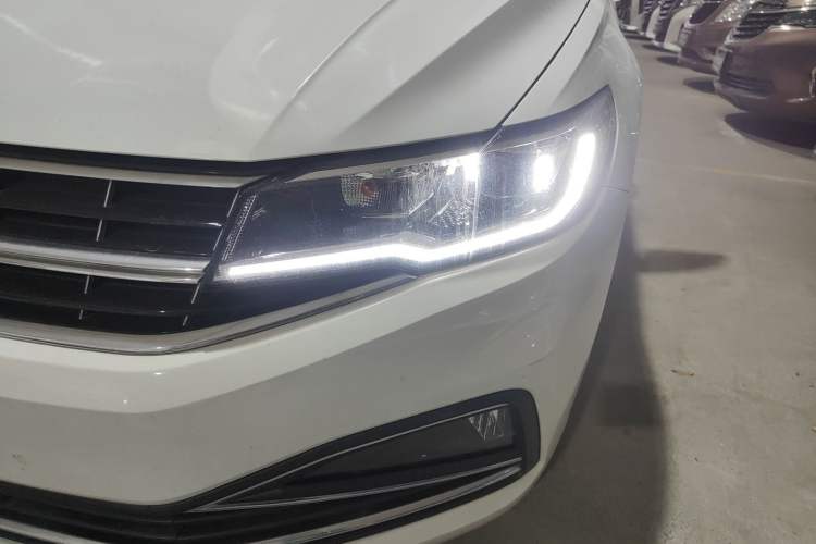 Used Volkswagen Bora 2020 1.5L Automatic Elite Version Left Front Headlight