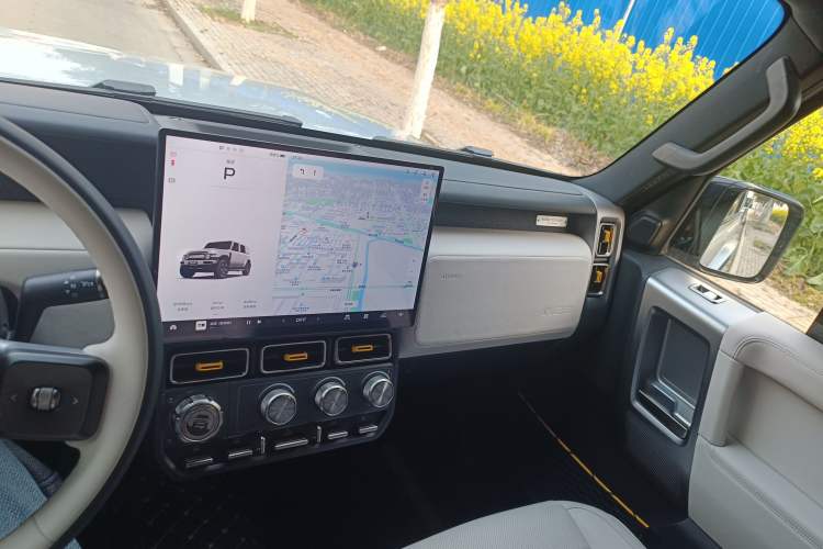 Used iCAR V23 2025 501 Four-Wheel Drive Advanced Version Audio And AC Panel