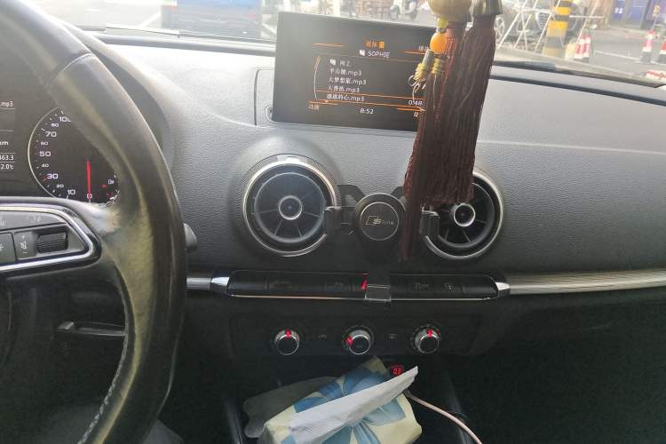 Used Audi A3 2015 Limousine 35 TFSI Millionth Anniversary Intelligent Leading Model