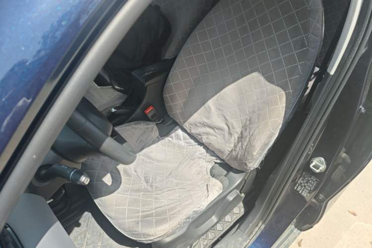 Used Leapmotor T03 2021 400 Lite Edition - Lithium-Ion Battery Left Front Seat