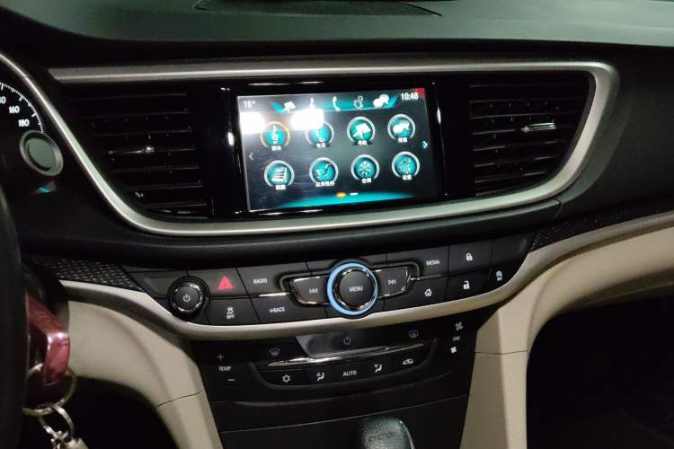 Used Buick GT 2019 15T Dual-Clutch Connected Elite Model China VI Audio And AC Panel