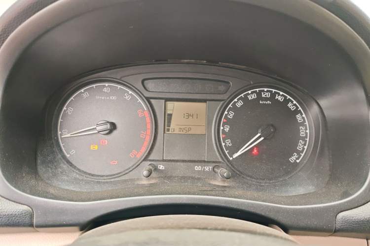 Used Skoda Fabia 2011 1.4L Manual Crystal Edition
