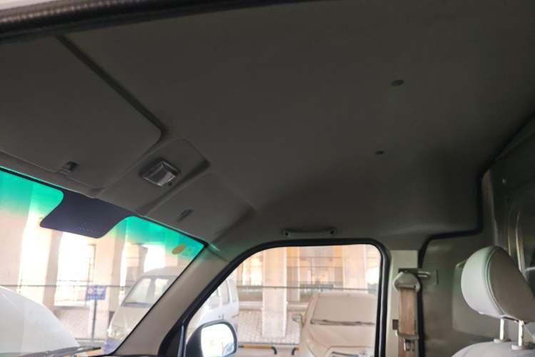 Used Jinbei New Hiace X30L 2022 1.5L Super Enjoyment Edition Air-Conditioning-Free Van China VI Standard SWC15M Headliner