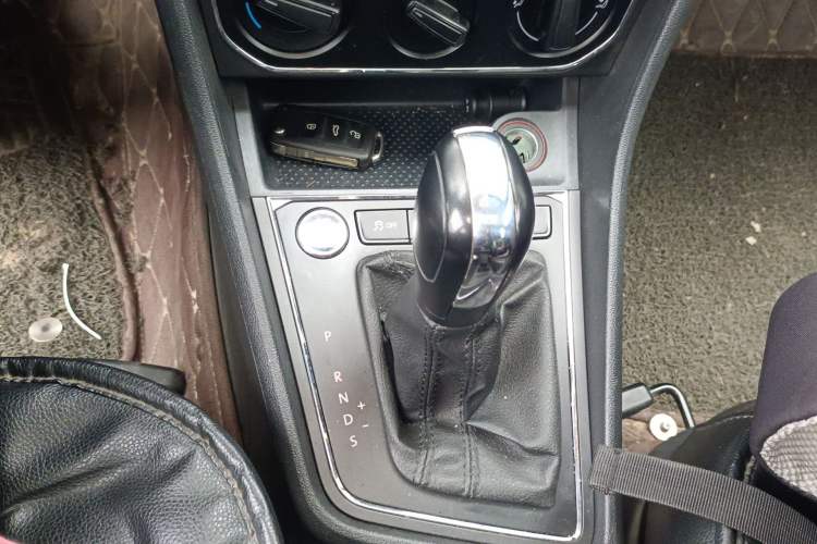 Used Volkswagen Lavida 2017 1.6L Automatic Comfort Edition