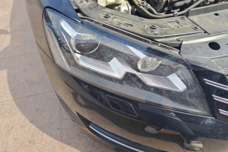 Used Volkswagen Passat 2011 2.0 TSI DSG Premium Edition Right Front Headlight