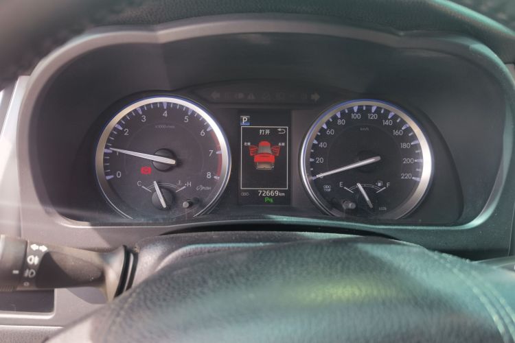 Used Toyota Highlander 2018 2.0T Four-Wheel Drive Luxury Edition 7 Seats China V Emission Standard Instrument Cluster