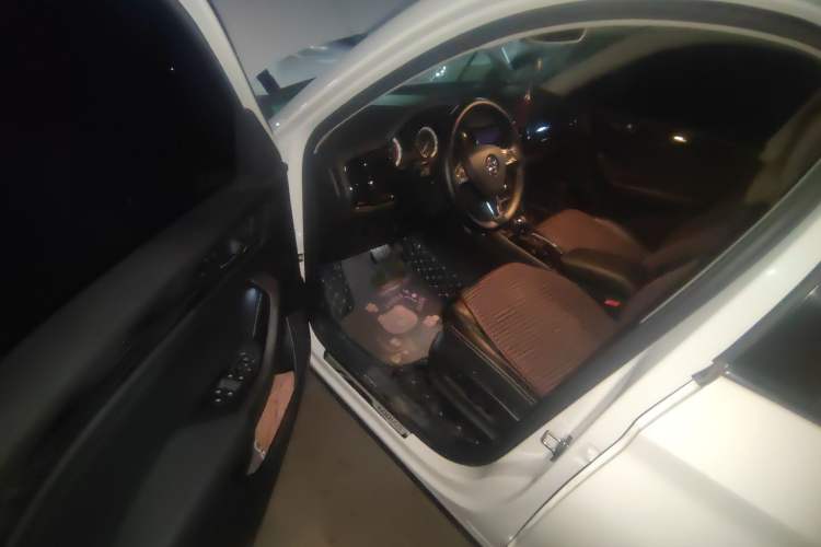 Used Skoda Kodiaq 2018 Facelifted TSI330 5-Seater Two-Wheel-Drive Luxury Enjoyment Edition
