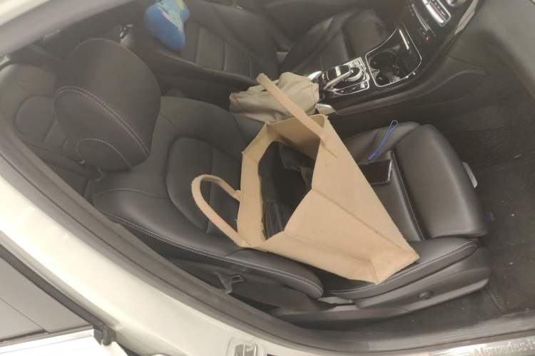 Used Mercedes-Benz GLC 2016 GLC 200 4MATIC
