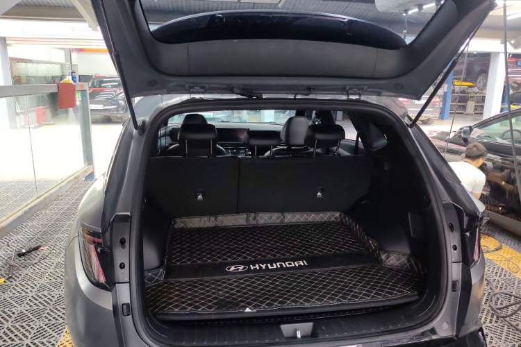 Used Hyundai Tucson 2025 Tucson L 1.5T Elite Edition N-Line Trunk