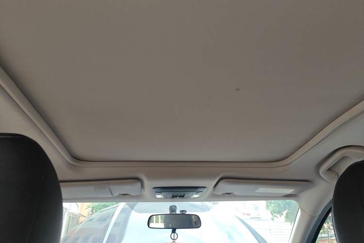 Used Honda Vezel 2015 1.8L CVT 2WD Luxury Model