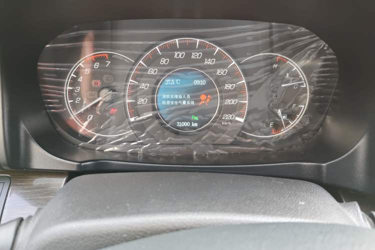 Used HYOSOW S6 2016 1.5T Manual Leading Model Odometer Close Up