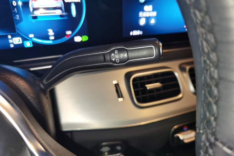 Used Mercedes-Benz GLE 2022 Refreshed GLE 350 4MATIC Luxury Edition
