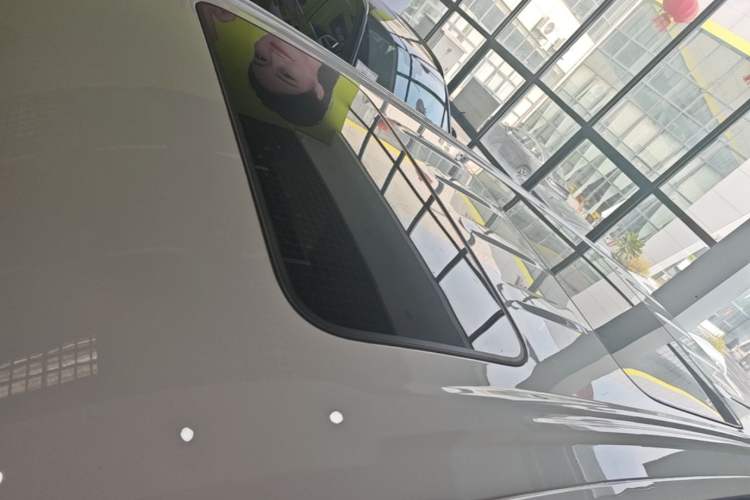 Used BYD Xia 2025 DM-i 1.5T 180km Excellence Model Roof