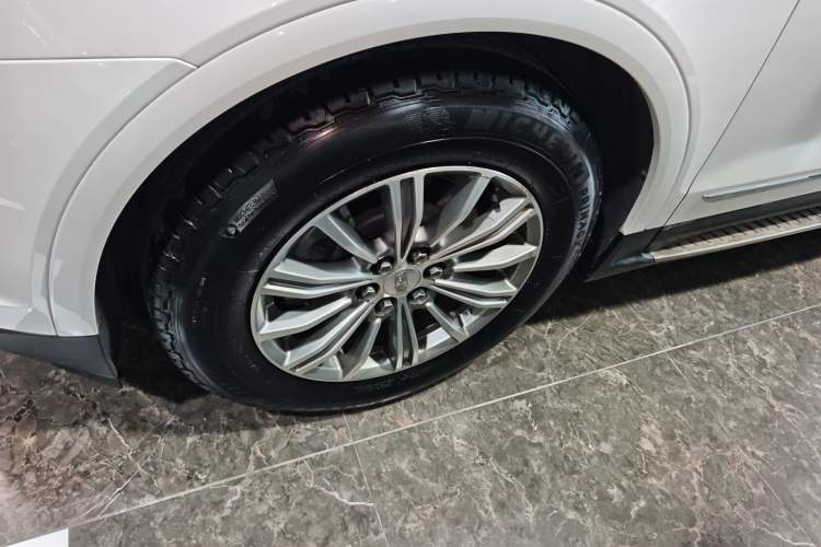 Used Cadillac XT5 2018 28T Four-Wheel Drive Luxury Model