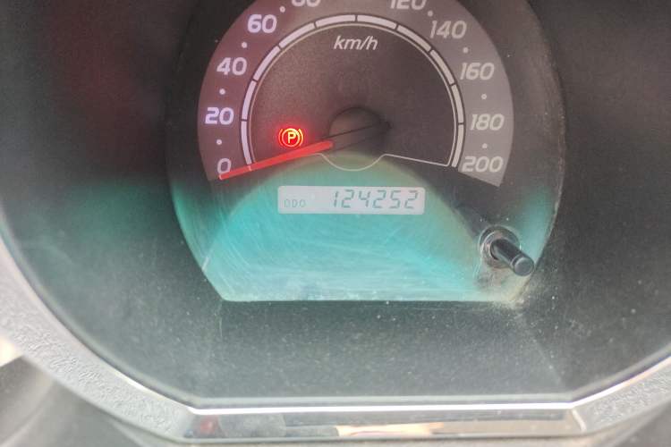 Used Huanghai Jiaolong 2015 2.4L Two-Wheel Drive Gasoline Sport Edition 4G69S4N
