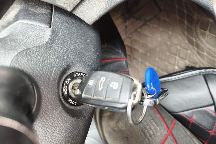 Used JAC Refine M4 2018 2.0L Manual Express Version