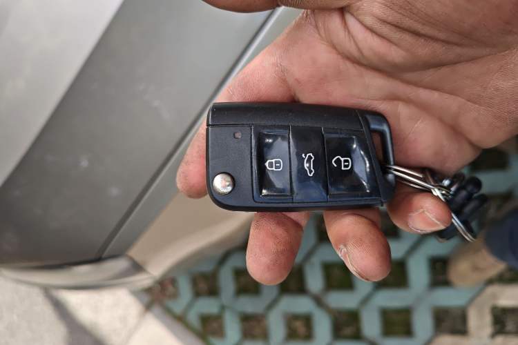 Used Skoda Octavia 2018 TSI230 DSG Comfort Edition Vehicle Key