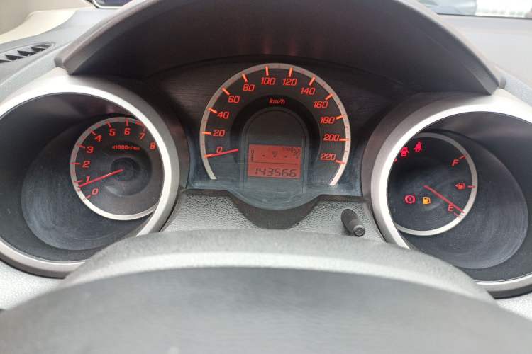 Used Honda Fit 2011 1.3L automatic comfort version