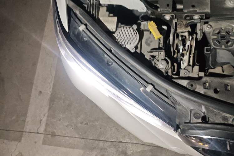 Used BMW 3 Series 2020 Restyled 325Li M Sport Package Right Front Headlight