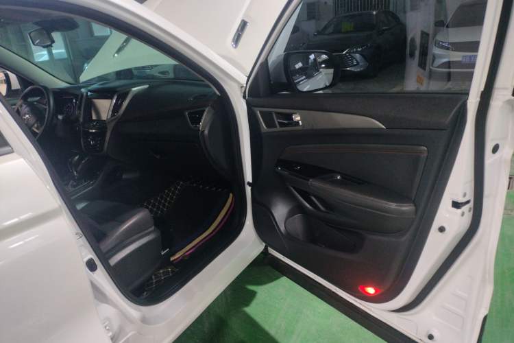 Used Changan CS75 2017 Shangkui Edition 1.8T Automatic All-Wheel-Drive Prestige Model
