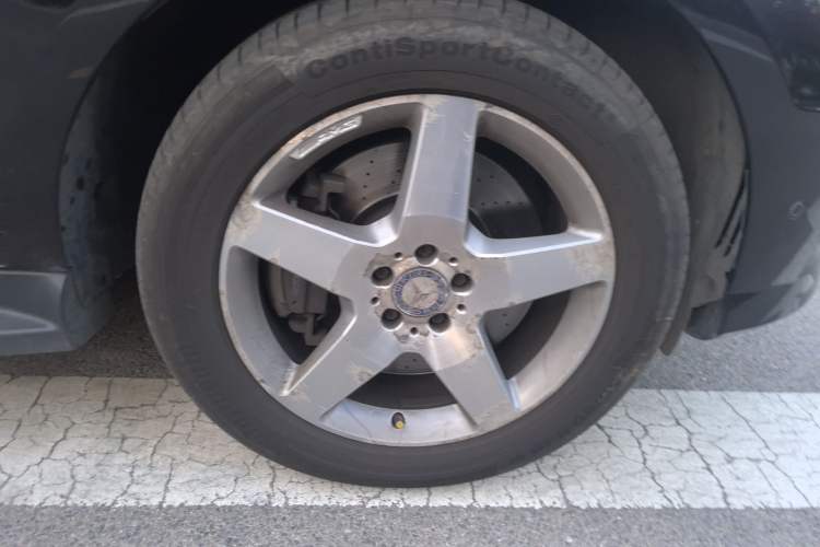 Used Mercedes-Benz M-Class 2012 ML 350 Luxury Edition Right Front Wheel Hub