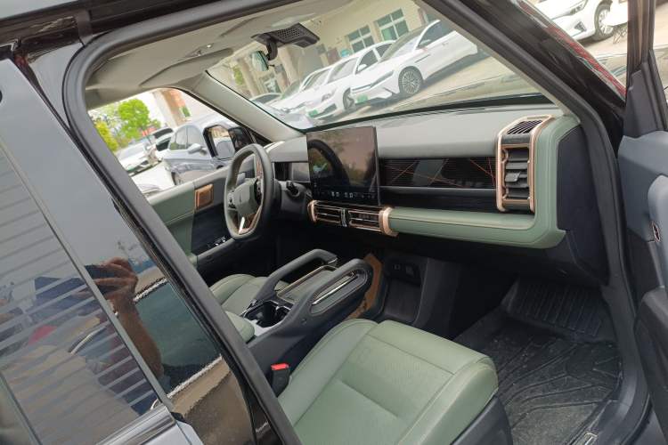 Used iCAR 03 2024 501km Two-Wheel Drive Long-Range Yuechao Edition Right Front Seat