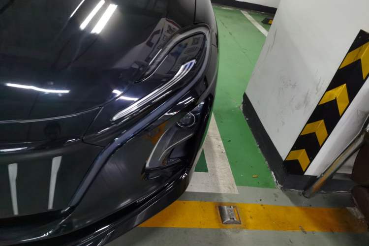 Used Hongqi E-QM5 2021 Charging Version Flagship Edition Left Front Headlight