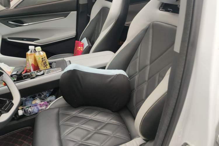 Used Changan CS75 PLUS 2023 3rd Generation 1.5T Automatic Prestige Model
