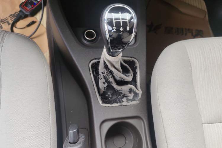 Used Wuling Hongguang 2015 1.2L S Base Model China V Standard
