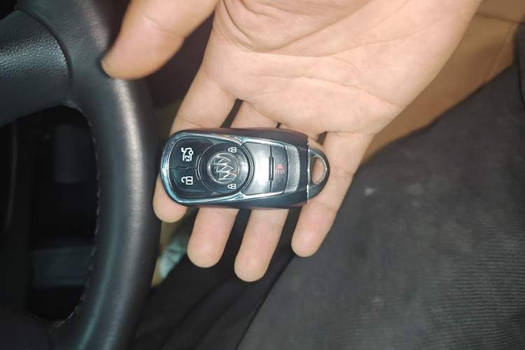 Used Buick LaCrosse 2016 28T Luxury Version Interior 1