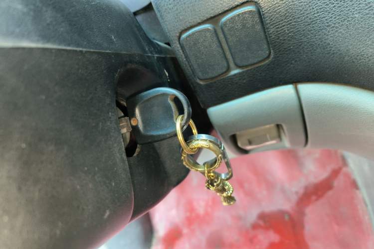 Used FORTHING Lingzhi 2012 Commercial Version 1.6L Utility Model
