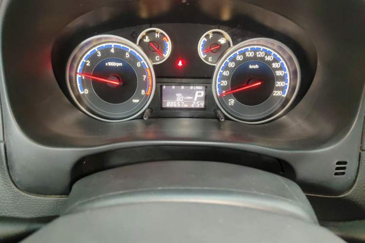 Used Suzuki SX4 2012 1.6L Automatic Ruiqi Model Instrument Cluster