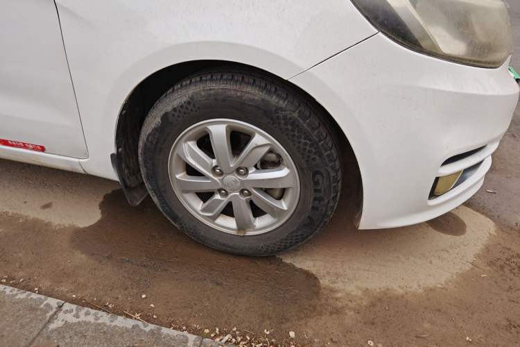 Used Kia K2 2015 Sedan 1.4L MT GLS