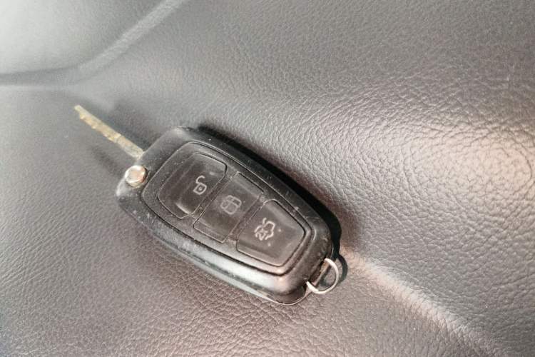 Used Ford Focus 2015 Hatchback 1.6L Automatic Fashion Edition