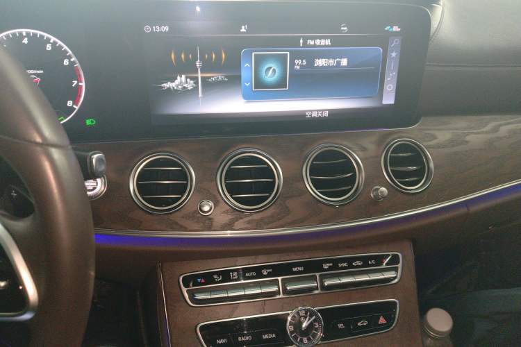 Used Mercedes-Benz E-Class 2020 E 260 L
