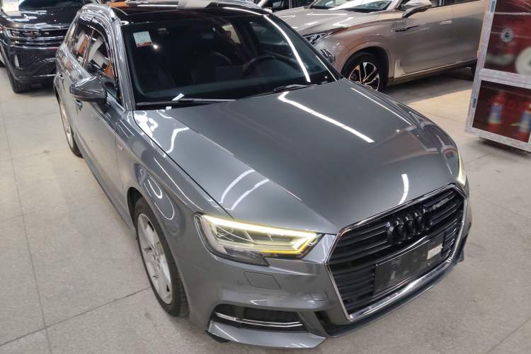 Used Audi A3 2019 Sportback 35 TFSI Fashion Edition China VI Emission Standard Front Right 45 Deg