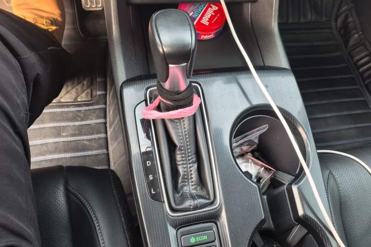 Used Honda Integra 2023 HATCHBACK 240TURBO CVT Phantom Night Luxury Edition Gear Lever