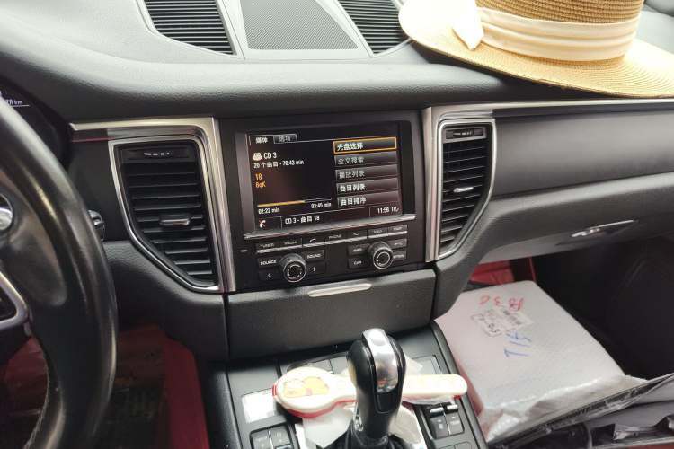 Used Porsche Macan 2014 Macan 2.0T Audio And AC Panel