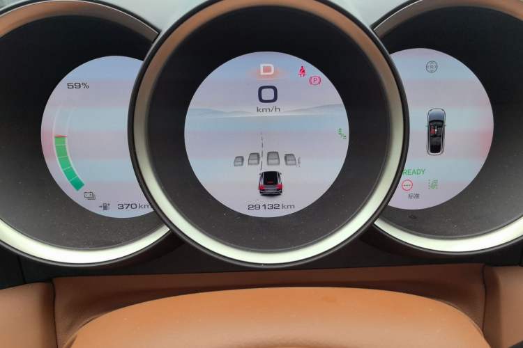 Used ORA Lightning Cat 2022 600 km All-Wheel Drive High-Performance Version Instrument Cluster