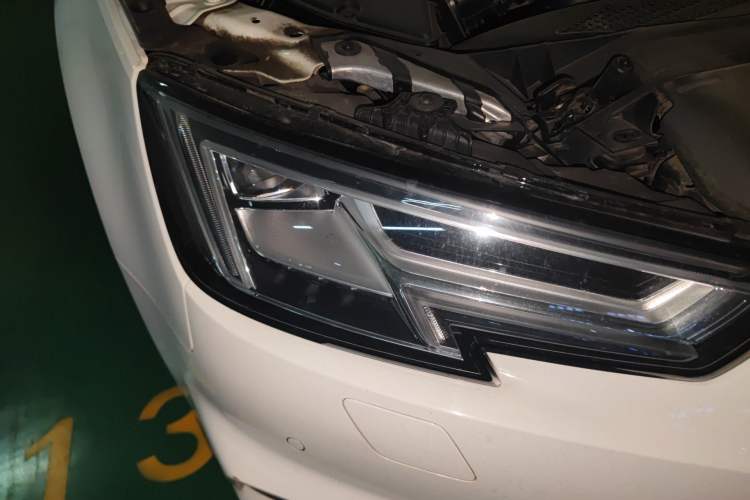 Used Audi A4L 2018 30th Anniversary Edition 40 TFSI Fashion Model