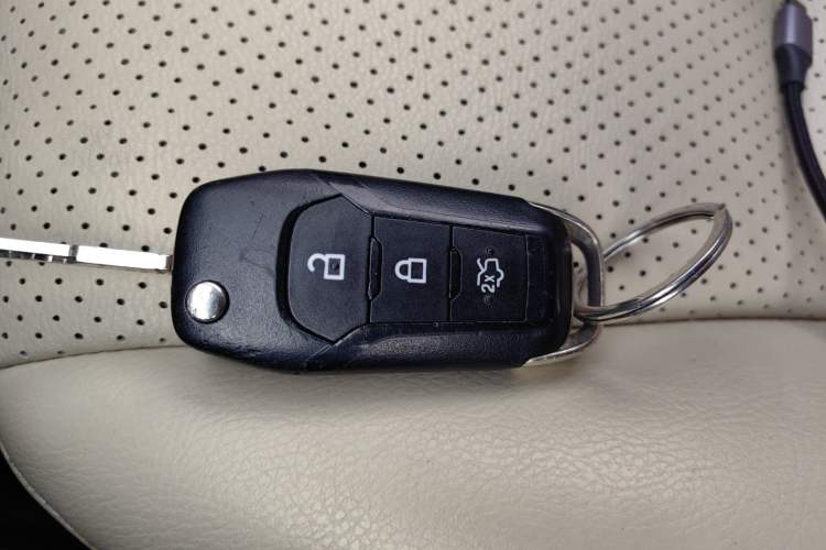 Used Ford Escort 2015 1.5L Manual Comfort Model
